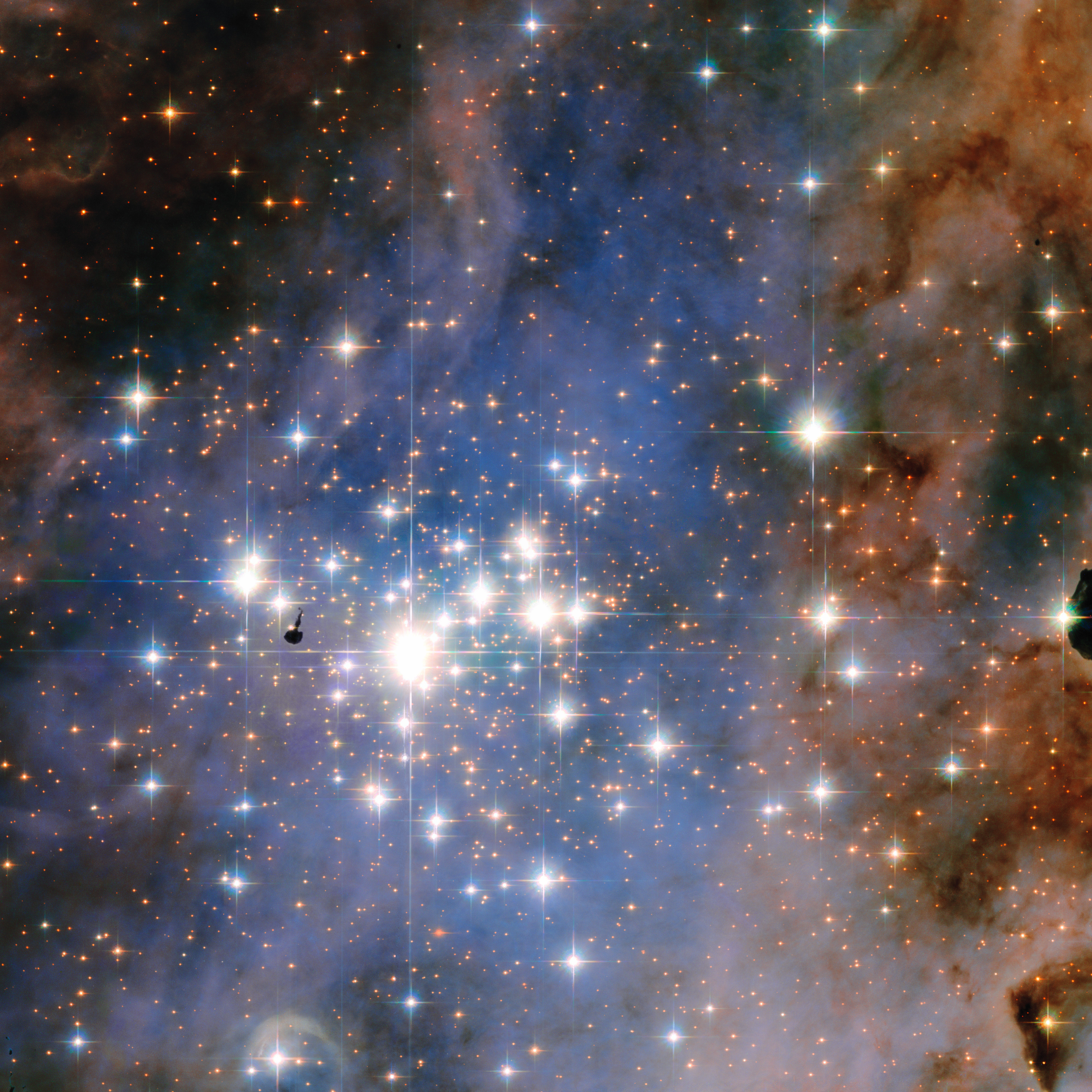 It's Full of Stars! Brilliant Cluster Captured in New Images